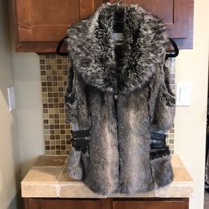 Luxurious Guess Faux Fur Vest